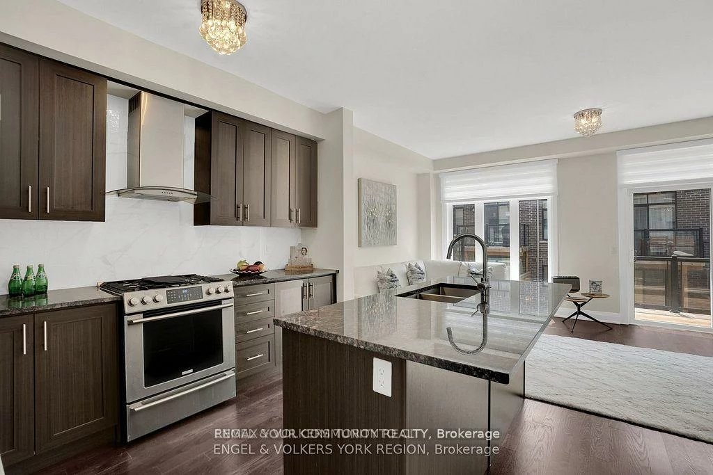 29, Nardini, South Richvale, Richmond Hill