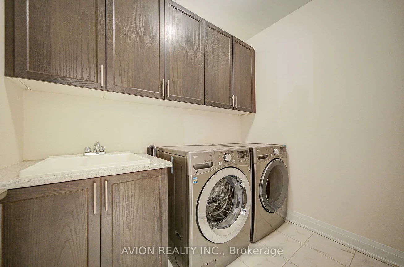 42, Causland, Devonsleigh, Richmond Hill