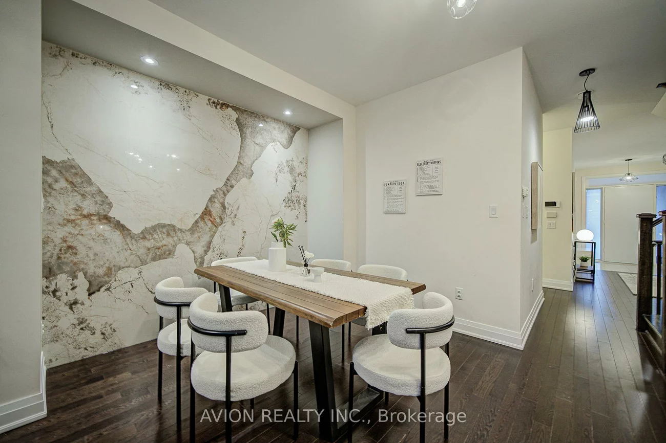 42, Causland, Devonsleigh, Richmond Hill