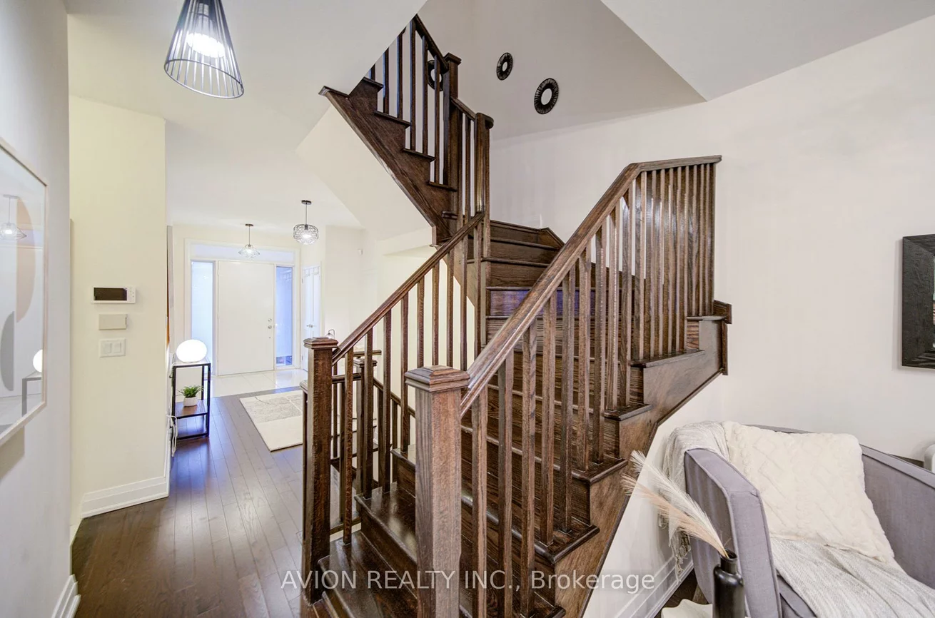 42, Causland, Devonsleigh, Richmond Hill