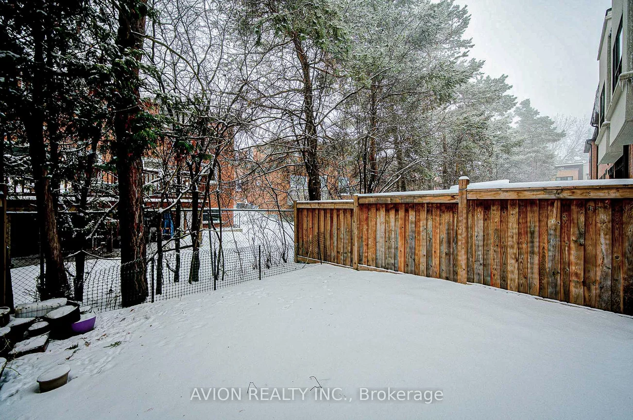 42, Causland, Devonsleigh, Richmond Hill