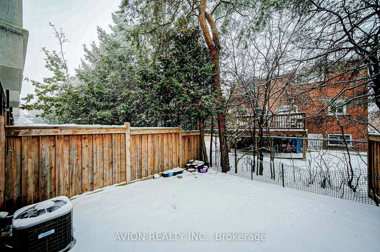 42, Causland, Devonsleigh, Richmond Hill