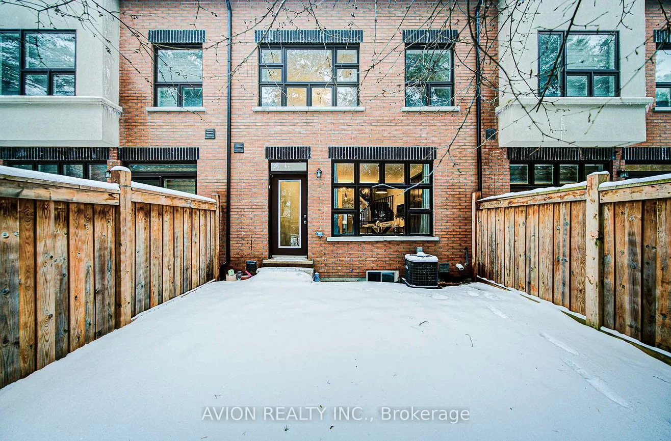 42, Causland, Devonsleigh, Richmond Hill