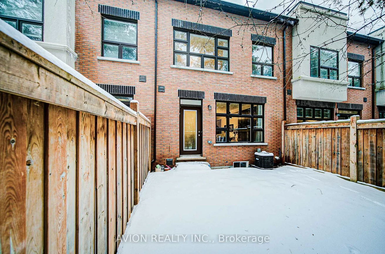 42, Causland, Devonsleigh, Richmond Hill