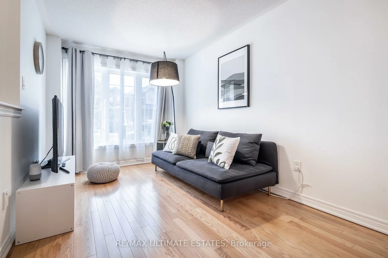 24, Yang, Jefferson, Richmond Hill