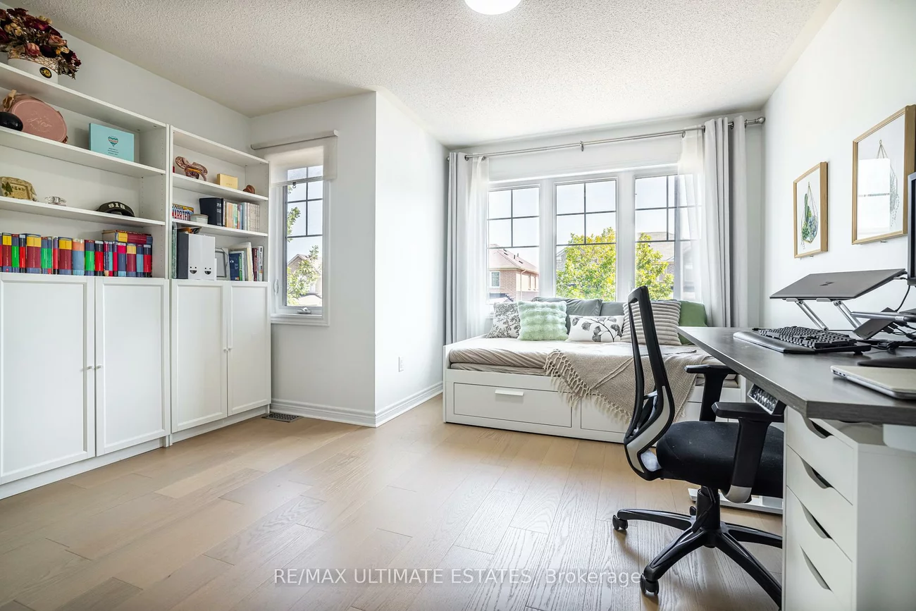 24, Yang, Jefferson, Richmond Hill