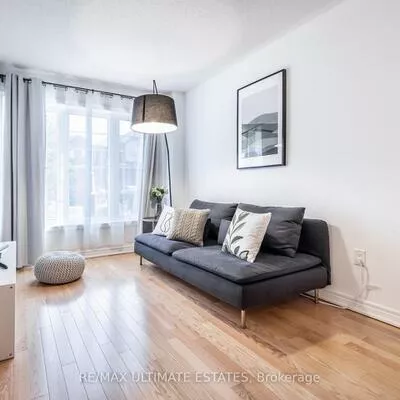 24, Yang, Jefferson, Richmond Hill