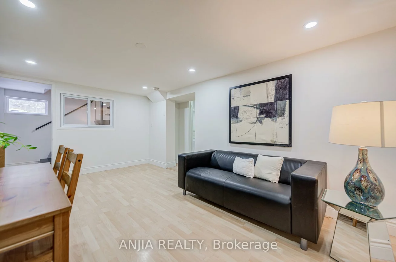 63, Rockport, Crosby, Richmond Hill