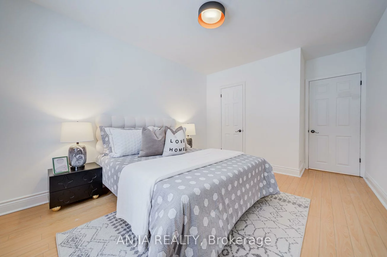 63, Rockport, Crosby, Richmond Hill