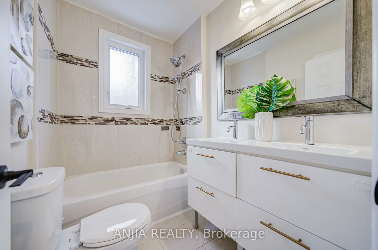 63, Rockport, Crosby, Richmond Hill