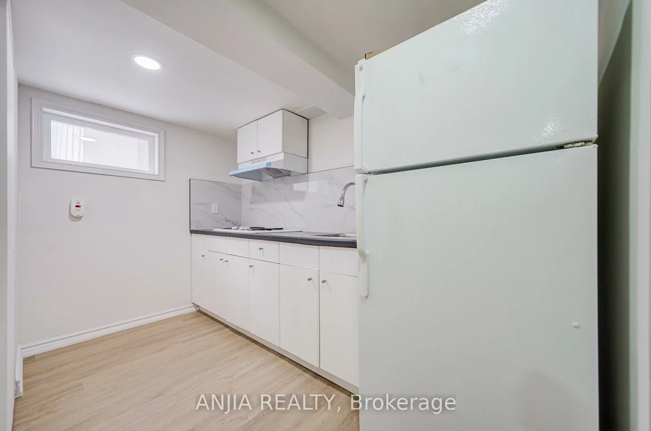 63, Rockport, Crosby, Richmond Hill