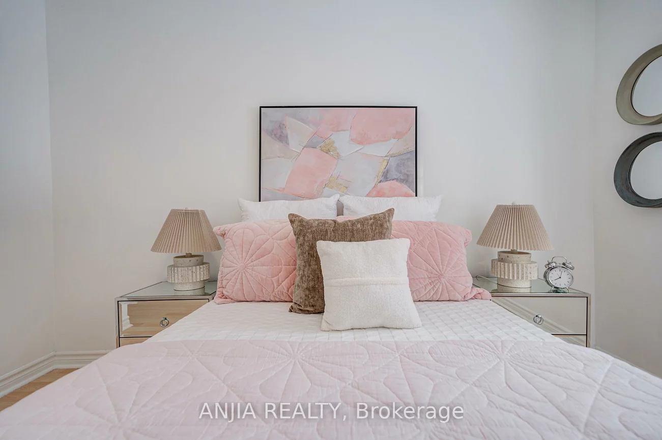 63, Rockport, Crosby, Richmond Hill