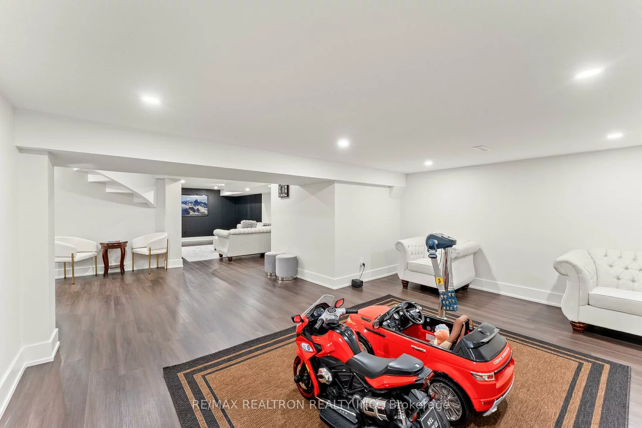 63, Willett, Mill Pond, Richmond Hill