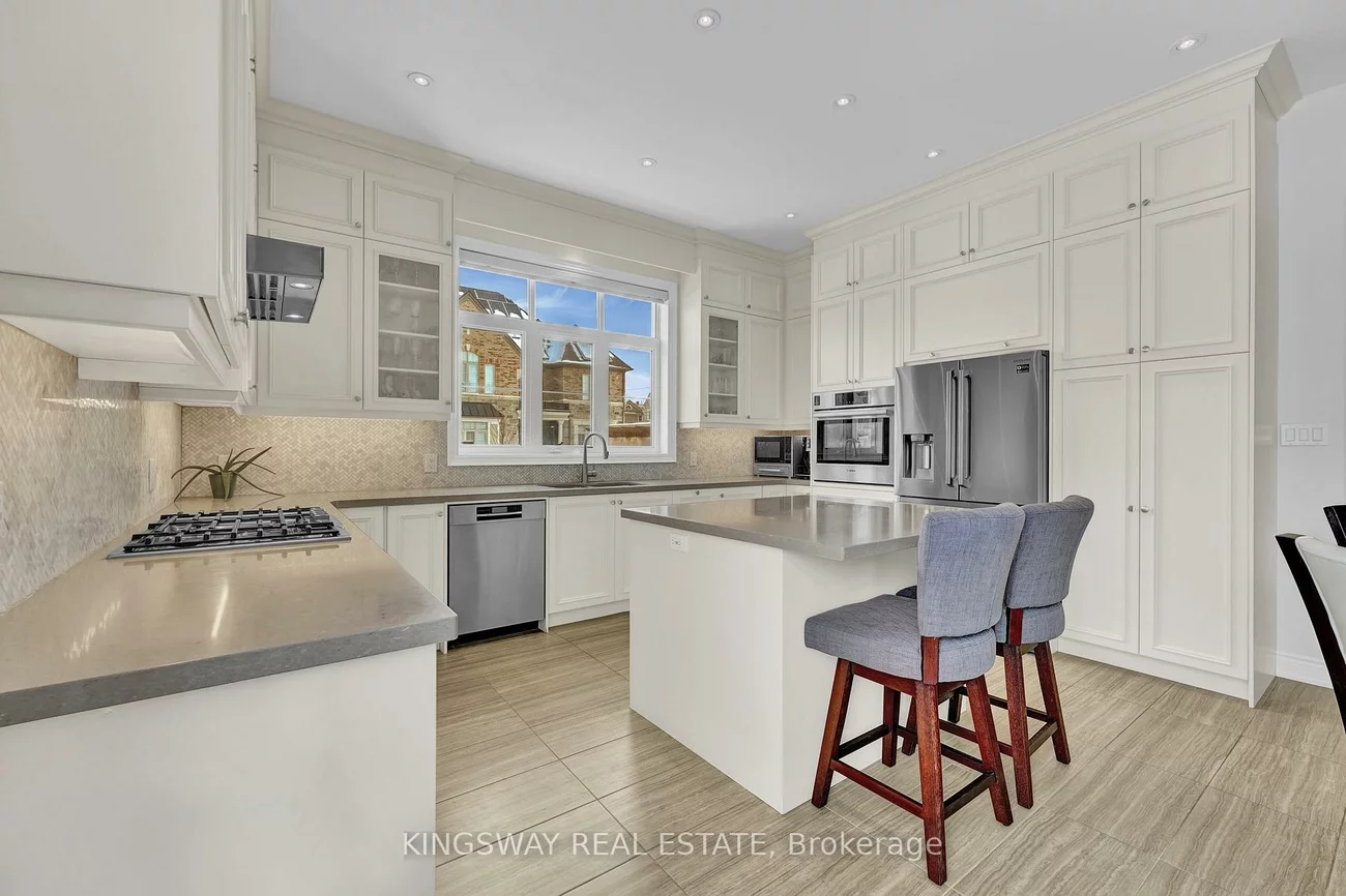 70, Bond, Oak Ridges, Richmond Hill