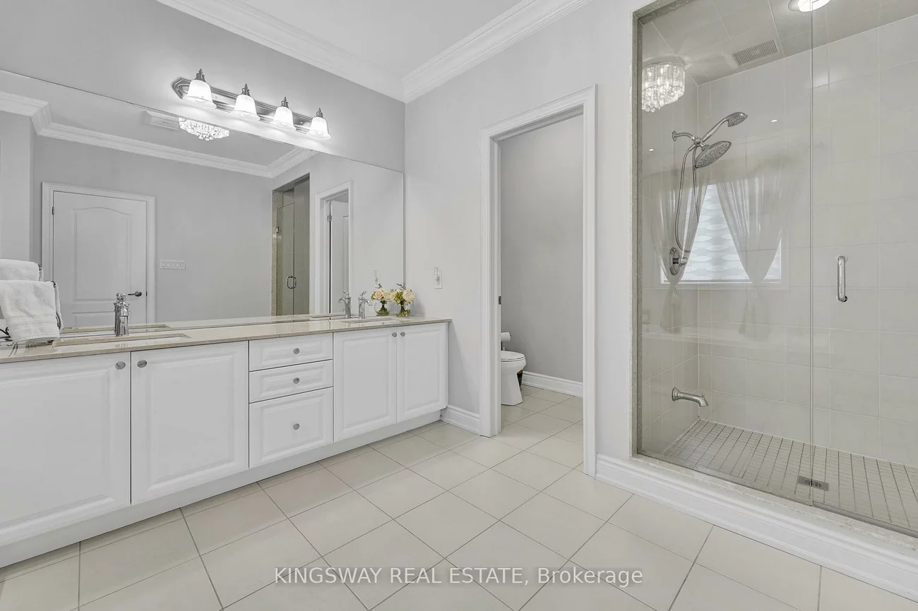 70, Bond, Oak Ridges, Richmond Hill