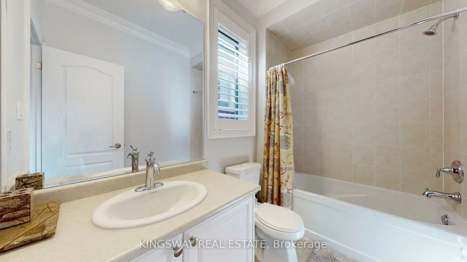 70, Bond, Oak Ridges, Richmond Hill