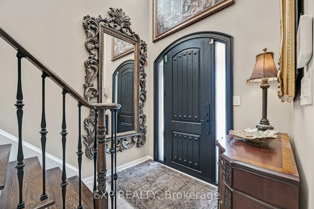 166, Worthington, Oak Ridges Lake Wilcox, Richmond Hill