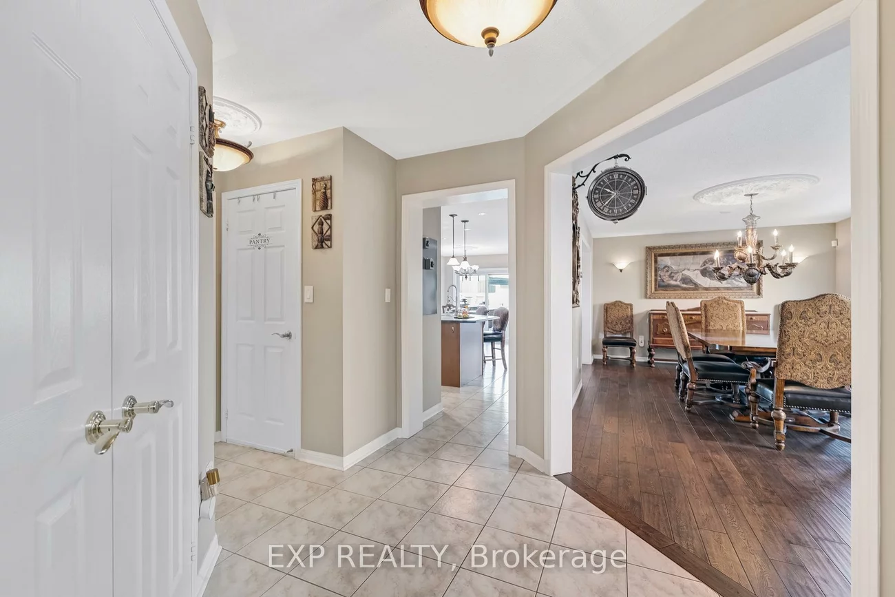 166, Worthington, Oak Ridges Lake Wilcox, Richmond Hill