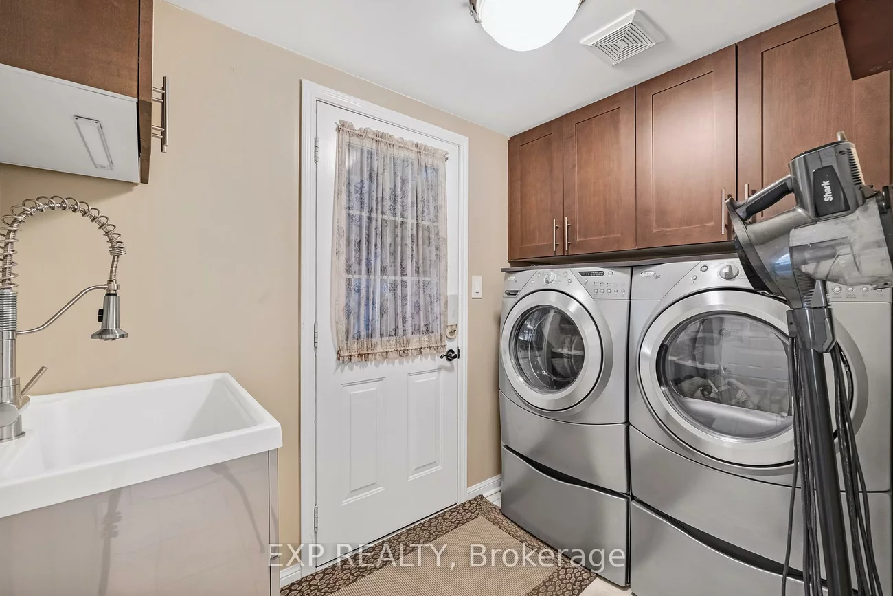 166, Worthington, Oak Ridges Lake Wilcox, Richmond Hill