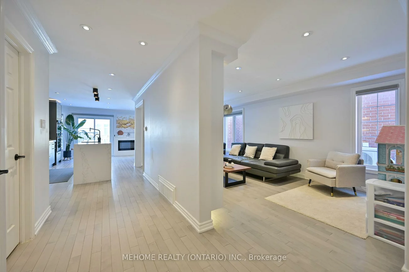 94, Manorheights, Rouge Woods, Richmond Hill