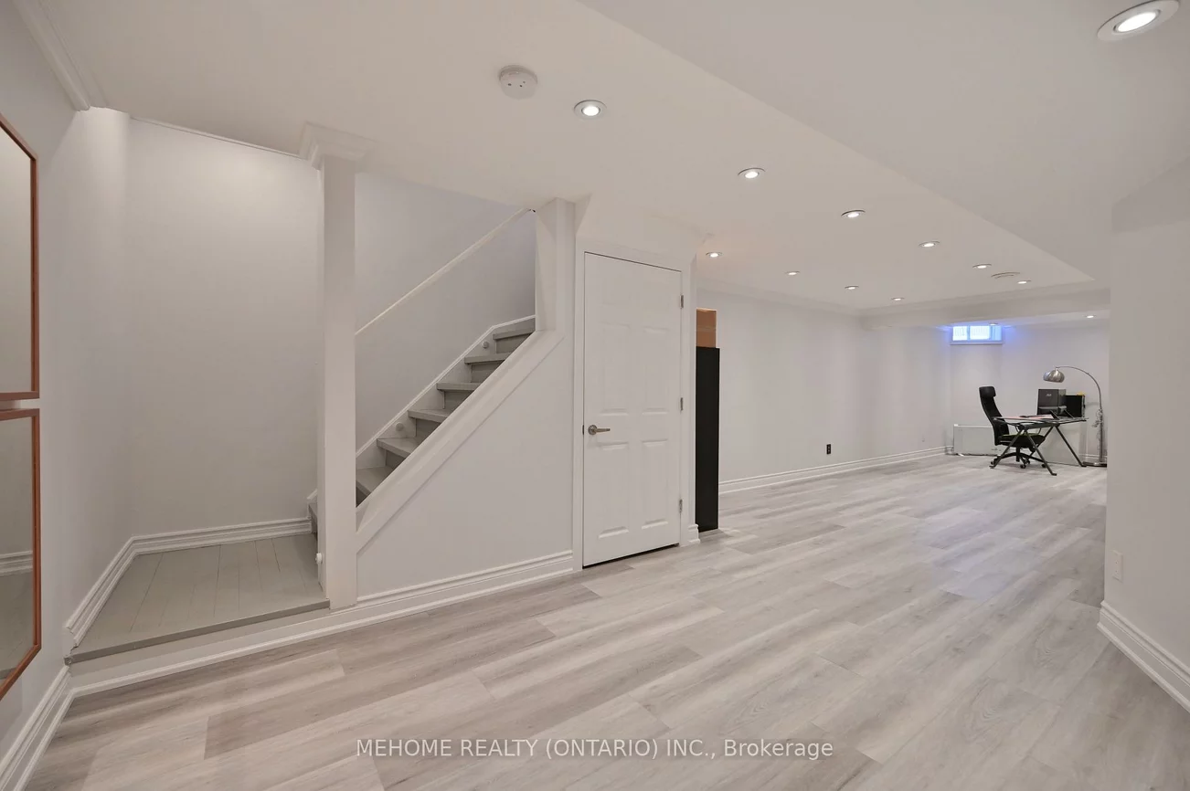 94, Manorheights, Rouge Woods, Richmond Hill