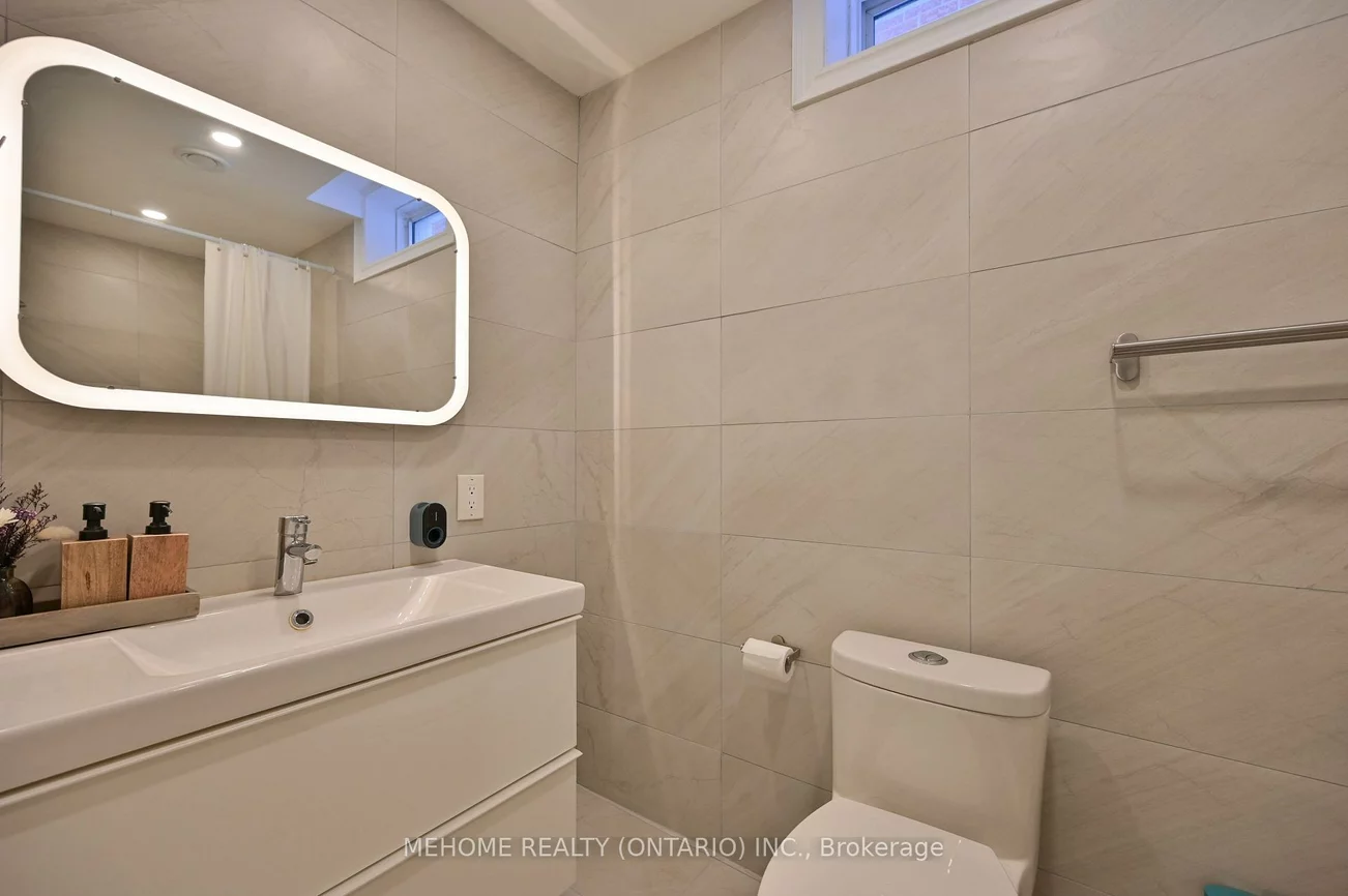 94, Manorheights, Rouge Woods, Richmond Hill