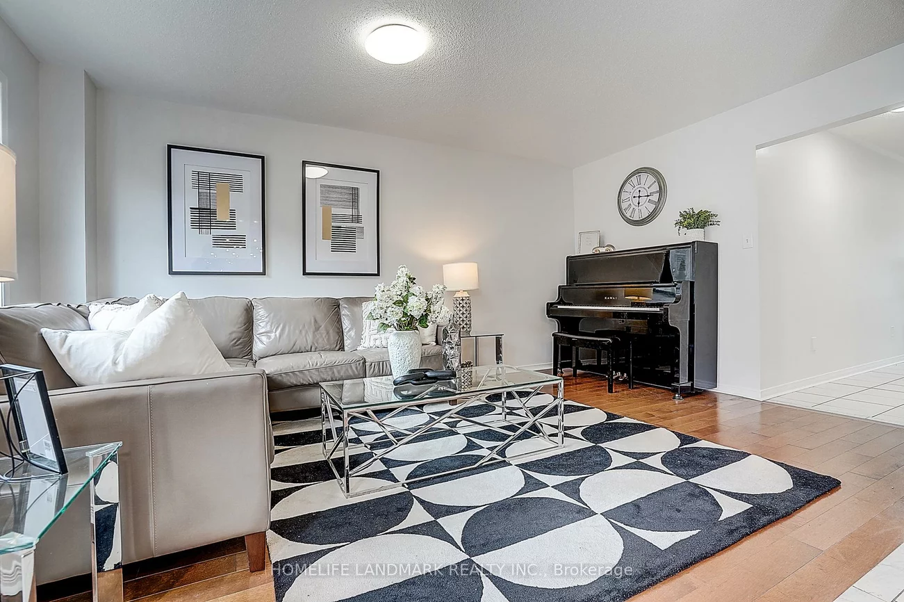 124, King William, Langstaff, Richmond Hill