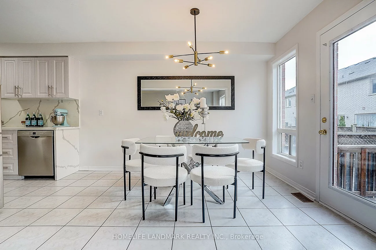 124, King William, Langstaff, Richmond Hill