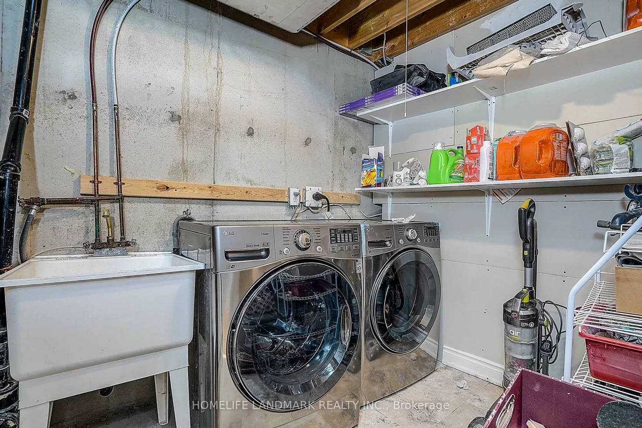 124, King William, Langstaff, Richmond Hill