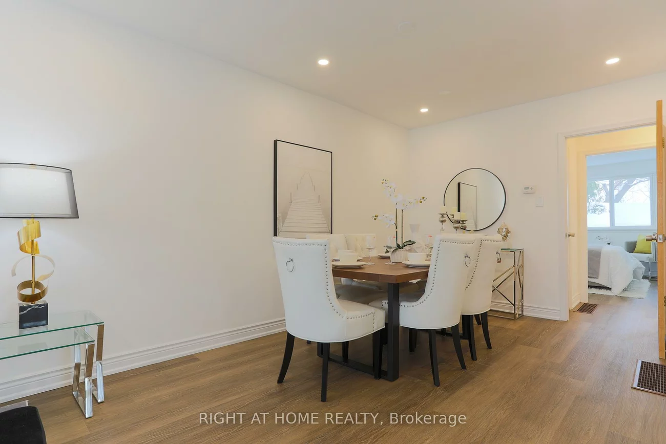 303, Blue Grass, Crosby, Richmond Hill