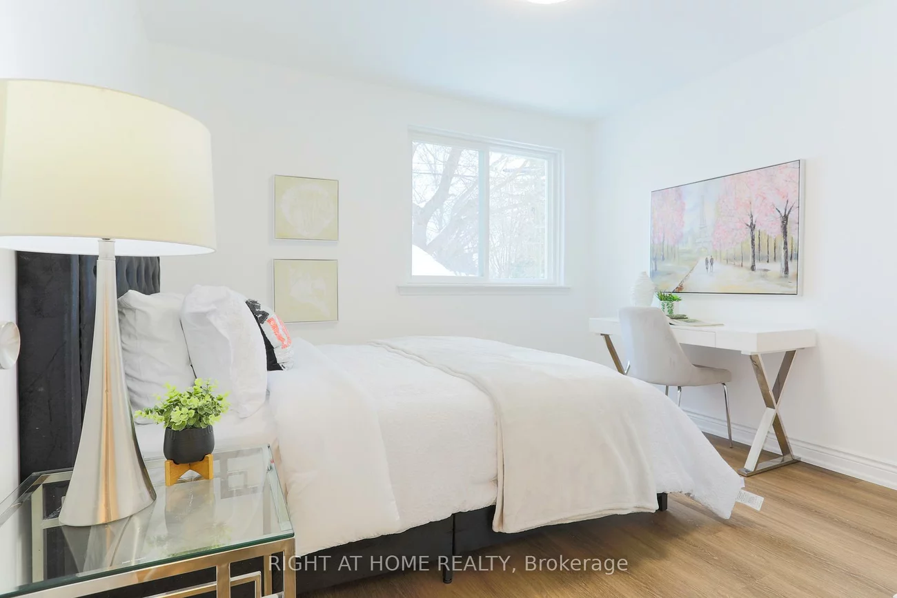 303, Blue Grass, Crosby, Richmond Hill