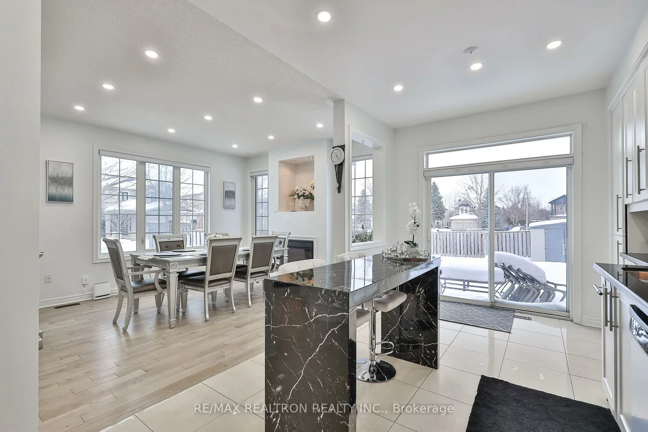 23, Sunridge, Oak Ridges, Richmond Hill