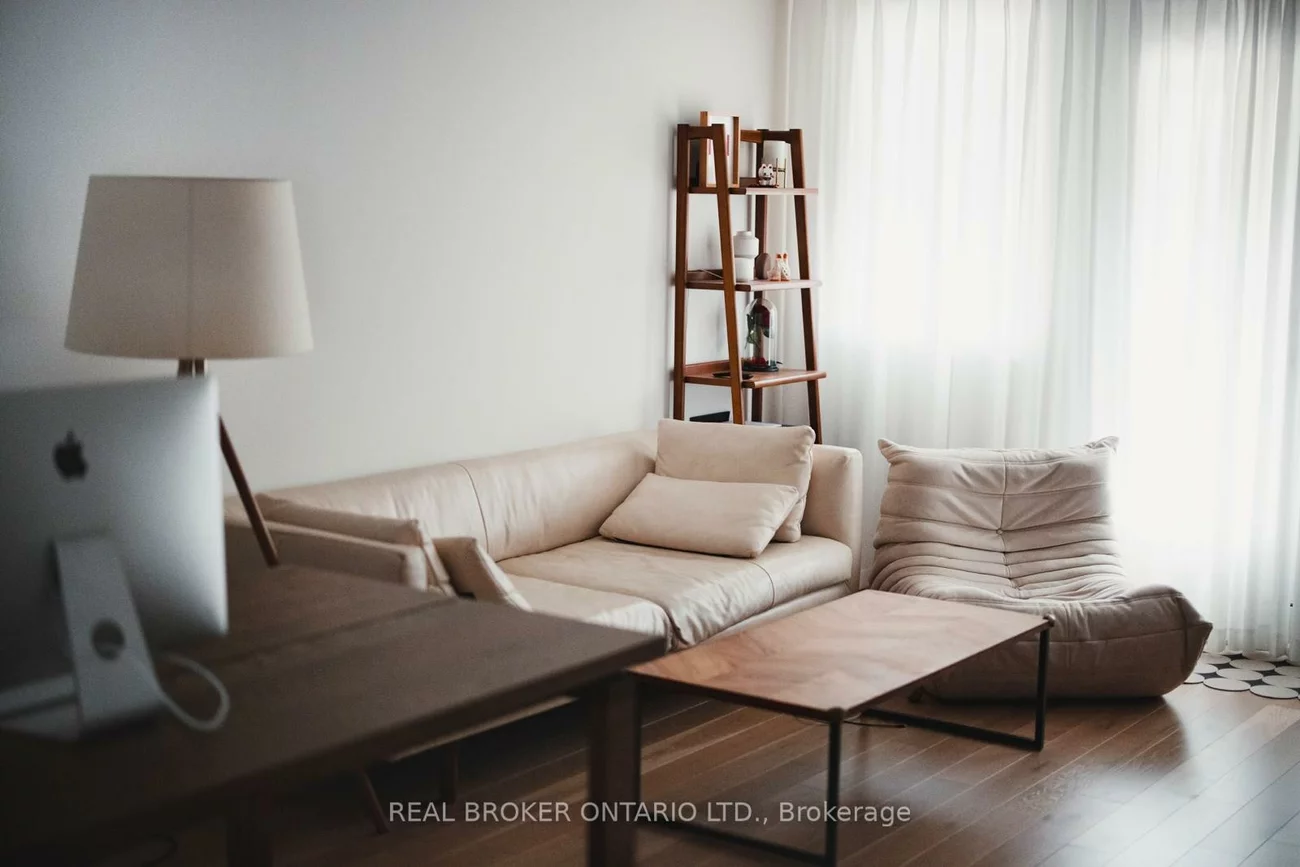 34, Meteorite, Observatory, Richmond Hill