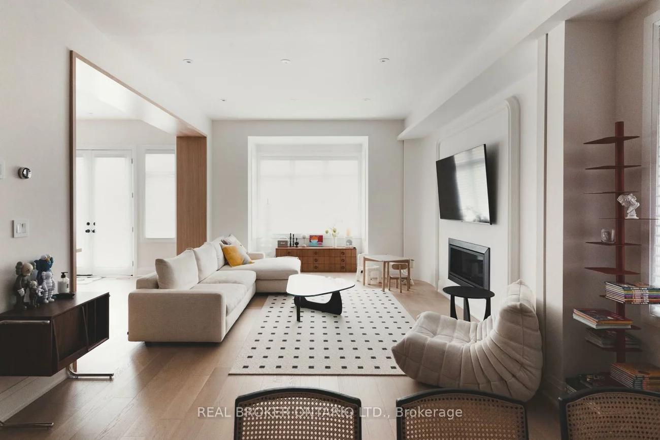 34, Meteorite, Observatory, Richmond Hill