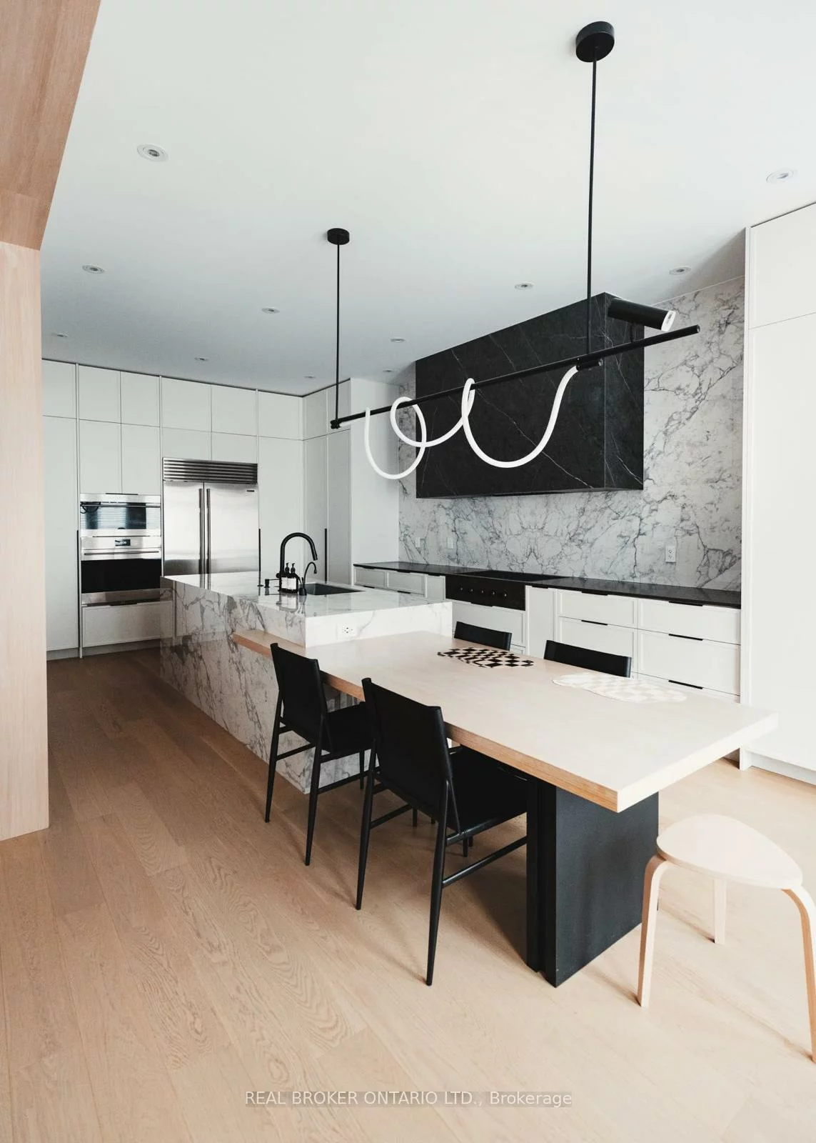 34, Meteorite, Observatory, Richmond Hill