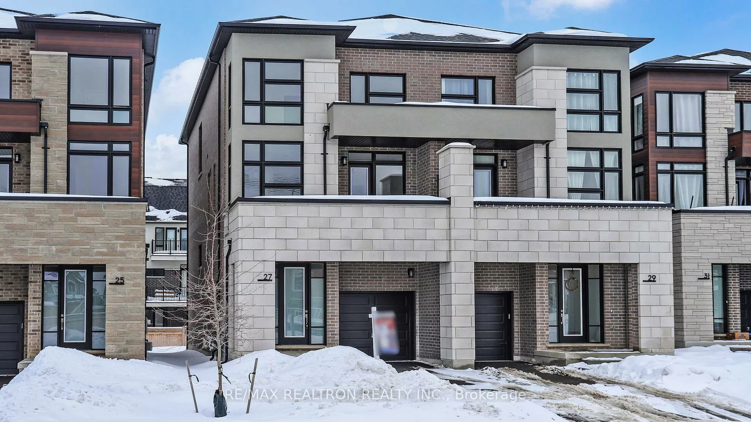 27, Sequin, Oak Ridges, Richmond Hill