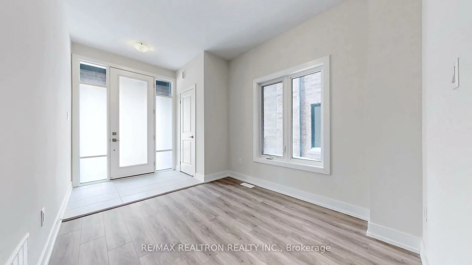 27, Sequin, Oak Ridges, Richmond Hill