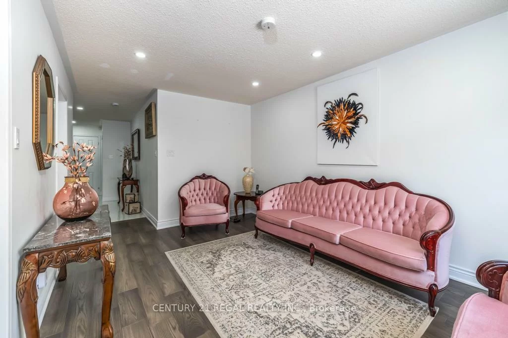 43, Waterton, Langstaff, Richmond Hill