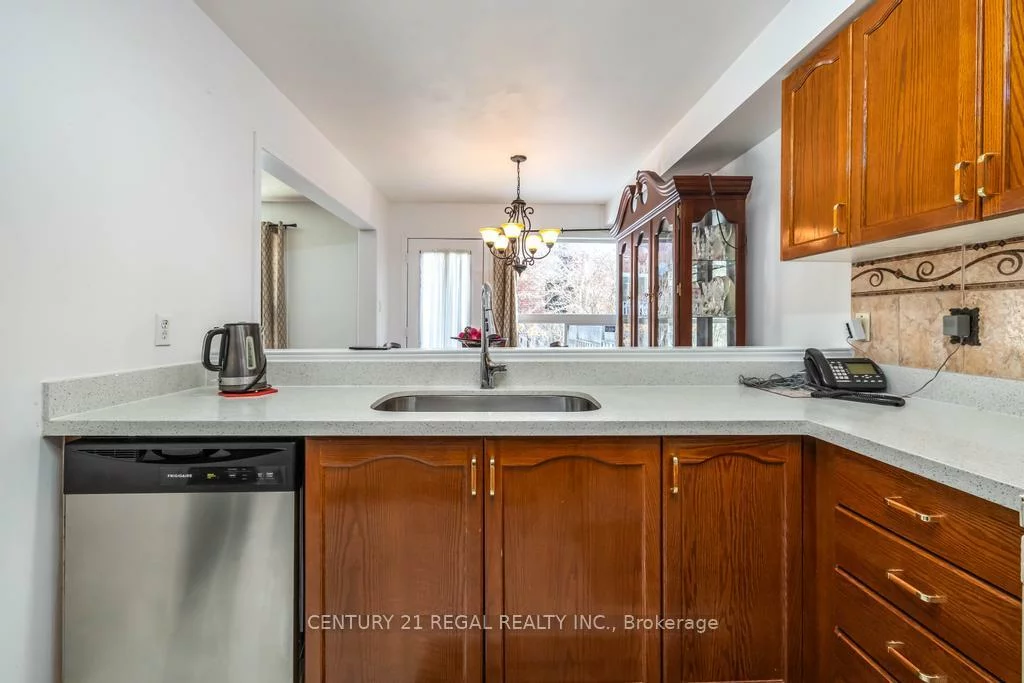 43, Waterton, Langstaff, Richmond Hill