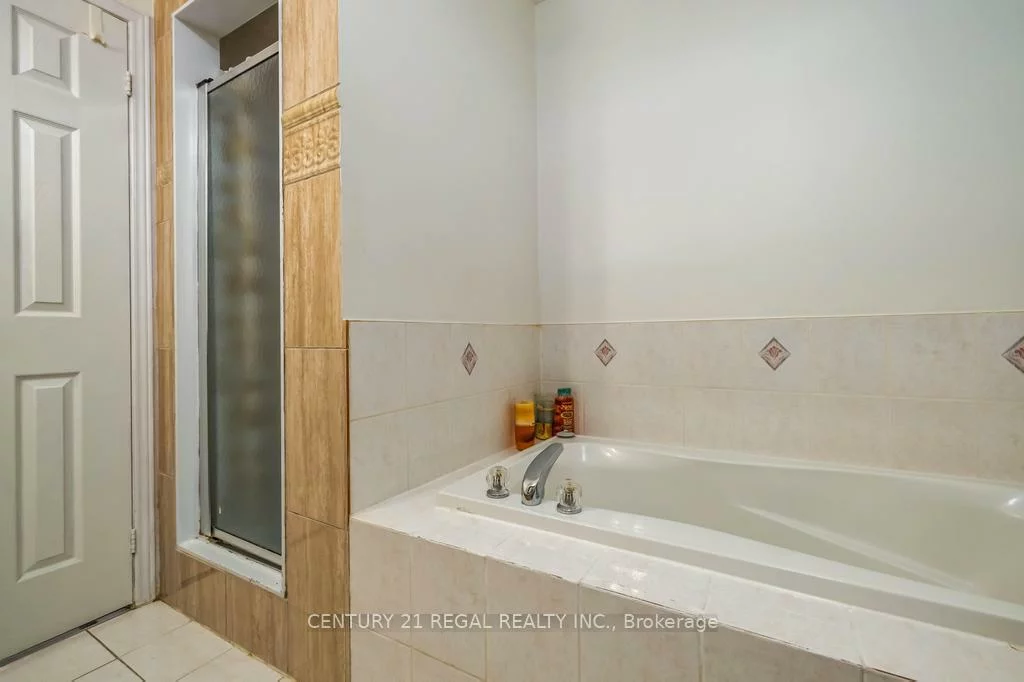 43, Waterton, Langstaff, Richmond Hill