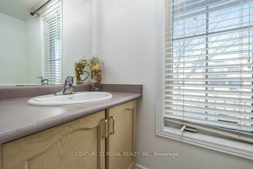 43, Waterton, Langstaff, Richmond Hill