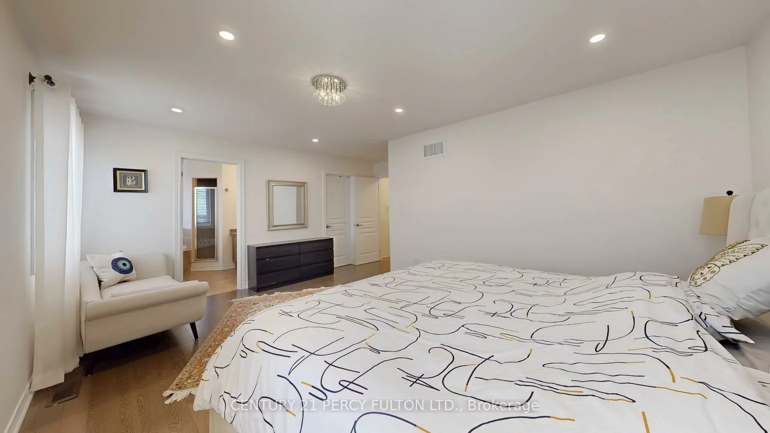 145, Silver Maple, Jefferson, Richmond Hill