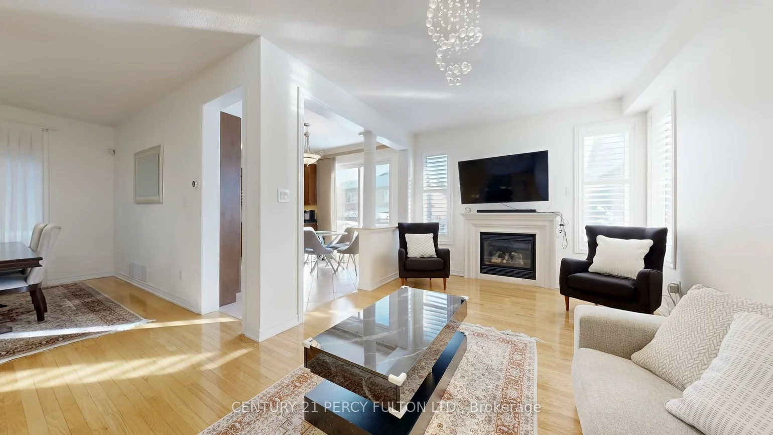 145, Silver Maple, Jefferson, Richmond Hill