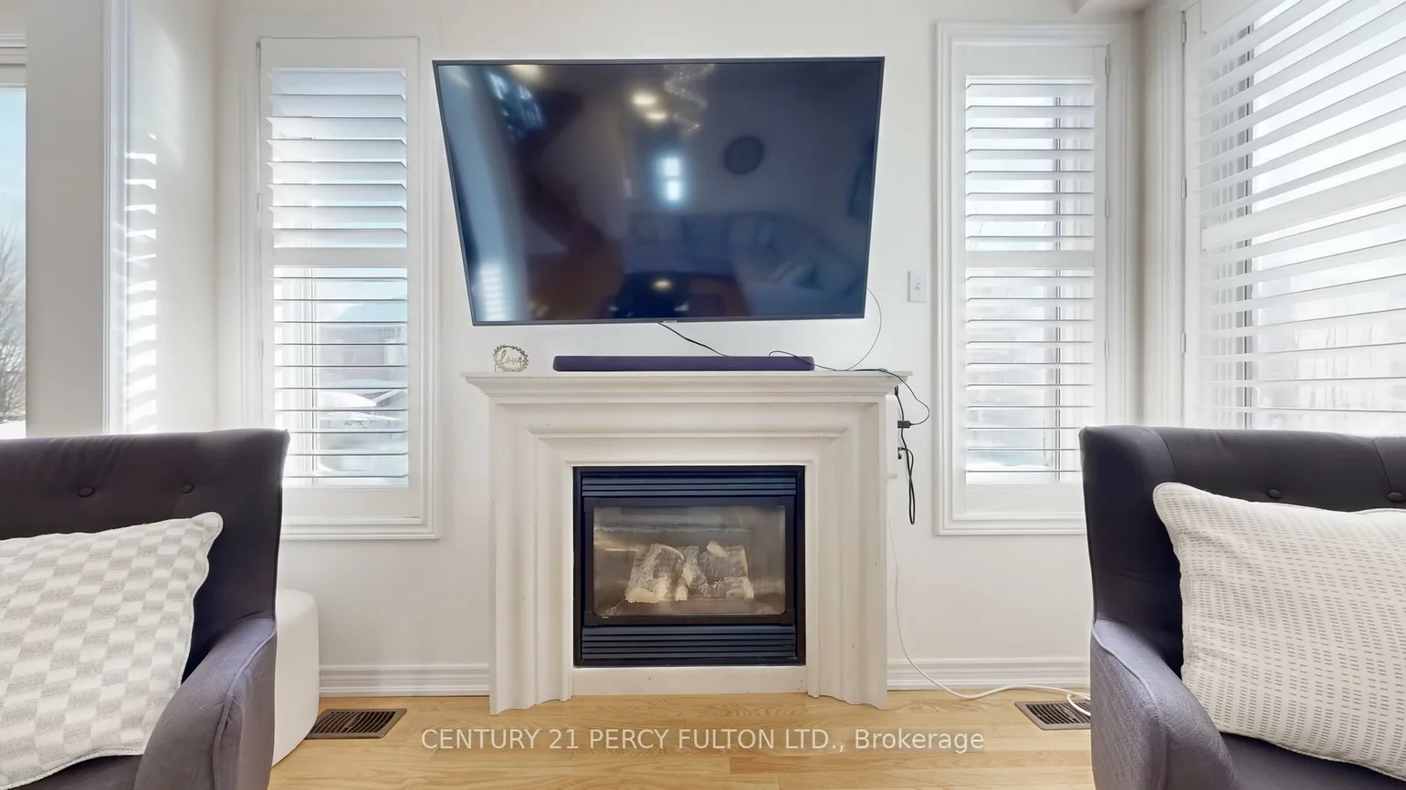 145, Silver Maple, Jefferson, Richmond Hill