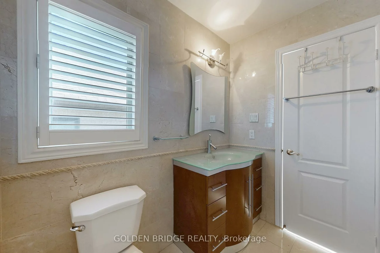 57, Cassandra, Bayview Hill, Richmond Hill