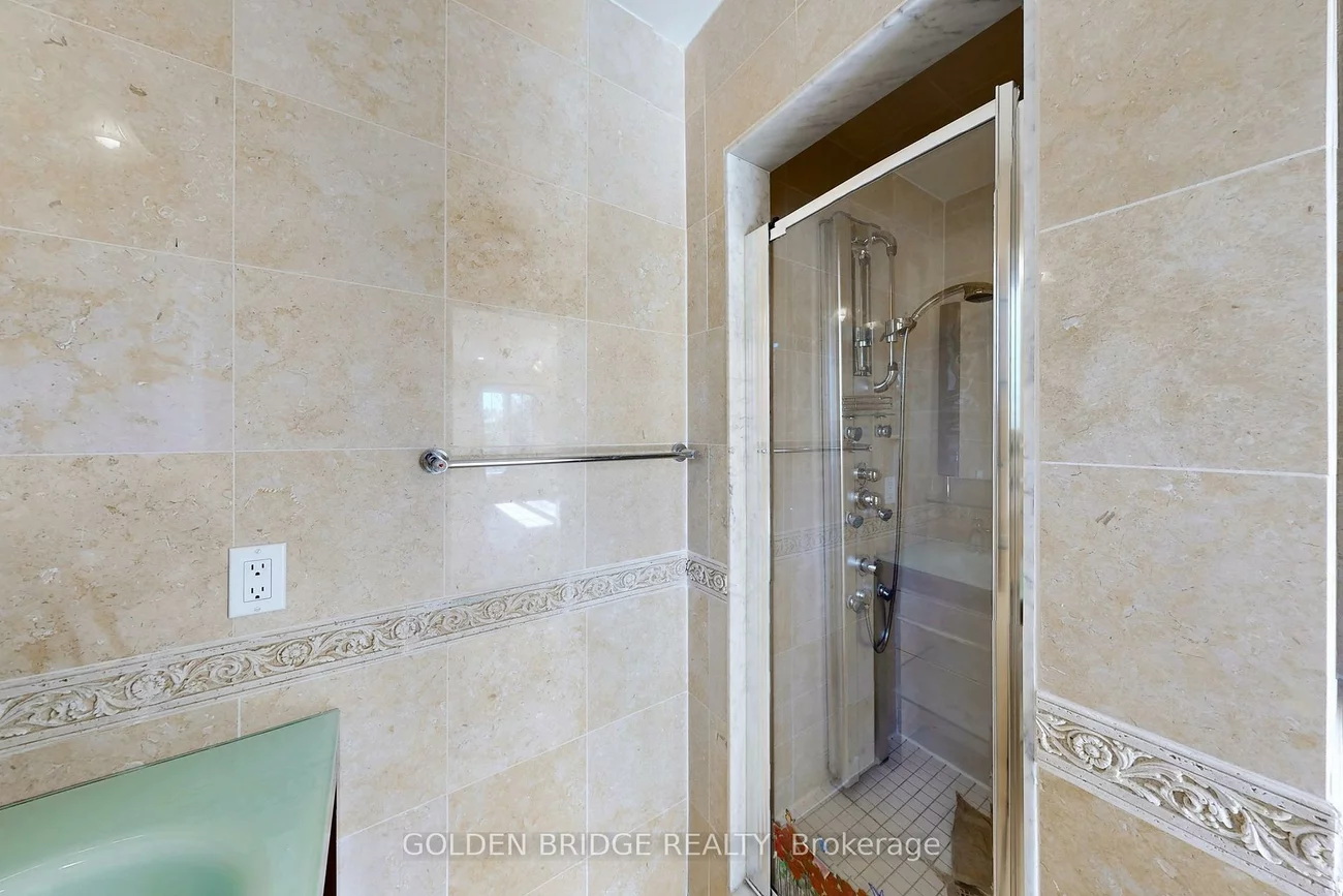 57, Cassandra, Bayview Hill, Richmond Hill