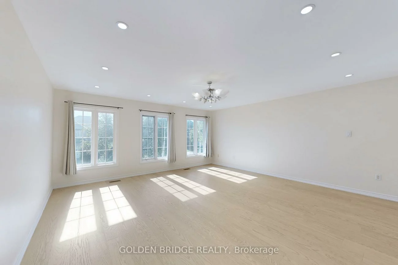 57, Cassandra, Bayview Hill, Richmond Hill