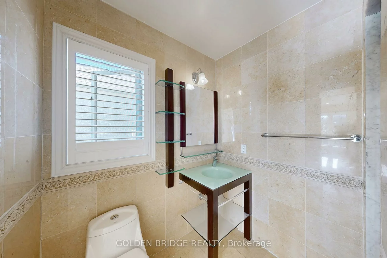 57, Cassandra, Bayview Hill, Richmond Hill