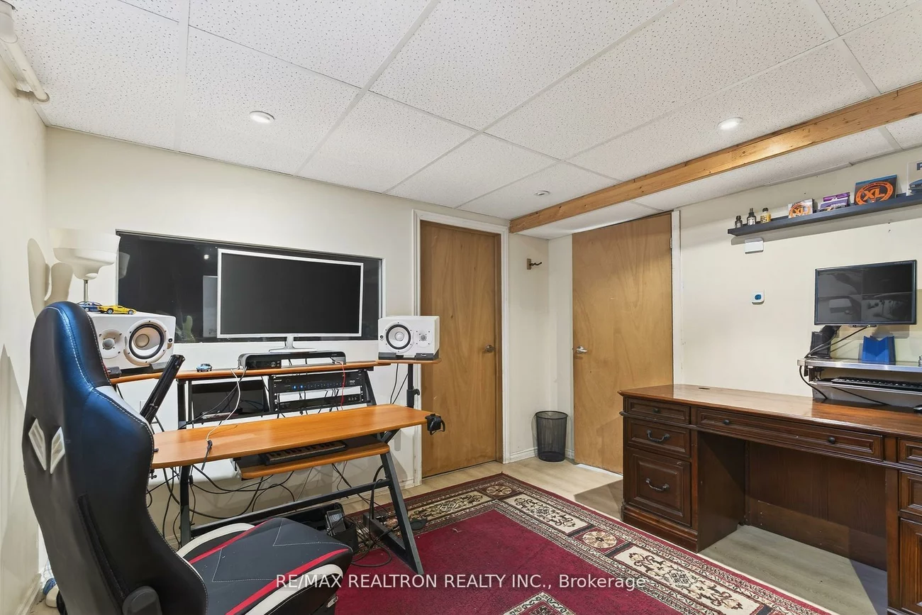 42, Blackforest, Oak Ridges, Richmond Hill