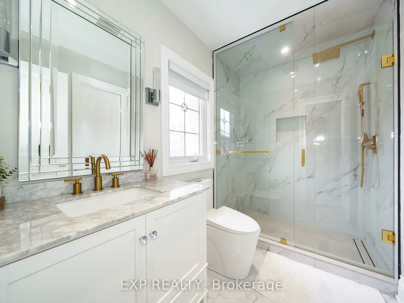 46, Boake, Bayview Hill, Richmond Hill